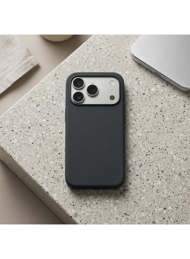 موبكوس جراب Mobcos iPhone 17 Pro Max أسود بشعار Elite، مصنوع من السيليكون الفاخر، مزود بخاصية الشحن اللاسلكي المغناطيسي | ملمس ناعم كالحرير | حماية فائقة ضد الصدمات بمعايير عسكرية | توافق مغناطيسي قوي | غطاء أنيق ونحيف - Image 5