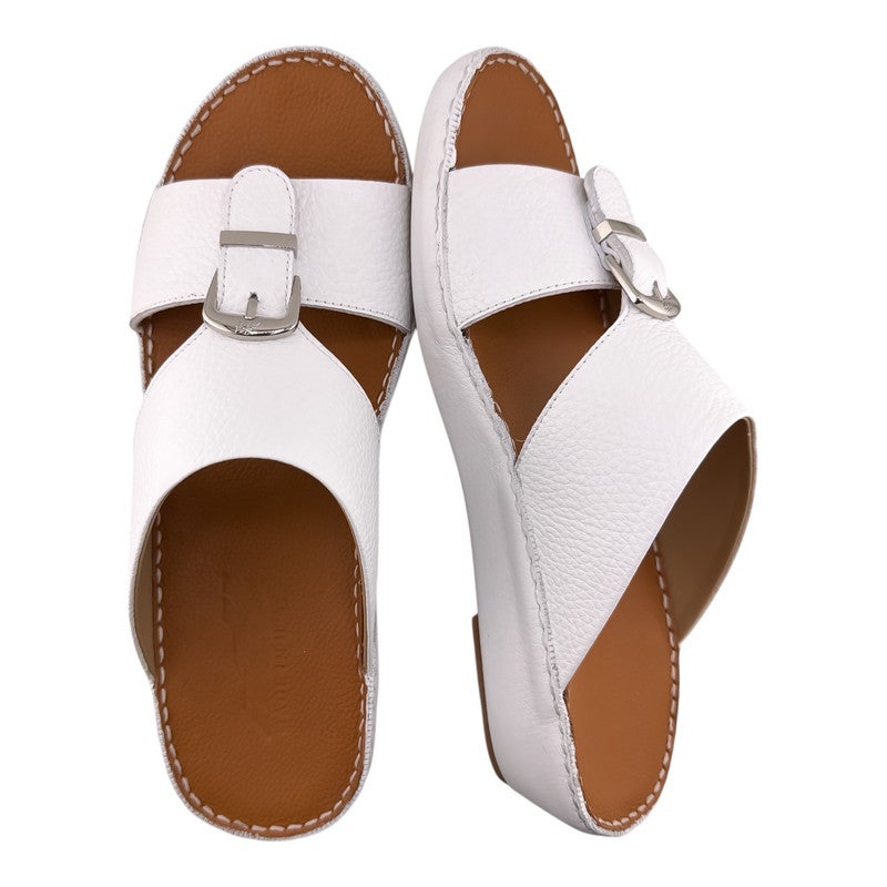 إيت صندل عربي يدوي الصنع للرجال من AET | شبشب رجالي خارجي | شبشب مفتوح من الأمام للاستخدام اليومي | جلد مطحون عربي أصلي مع ابزيم| تصميم عربي جديد| نعل داخلي بني| مريح وخفيف الوزن - Image 2