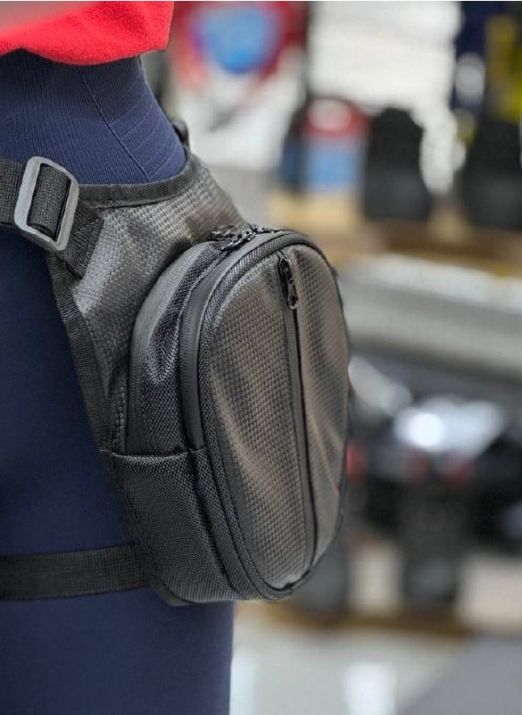 Carbon Pattern Leg Bag