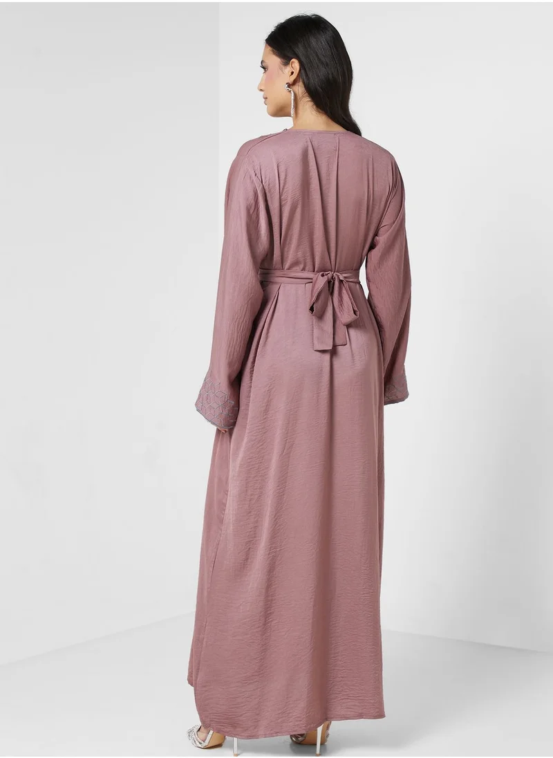 hayas closet Embroidered Belted Jalabiya
