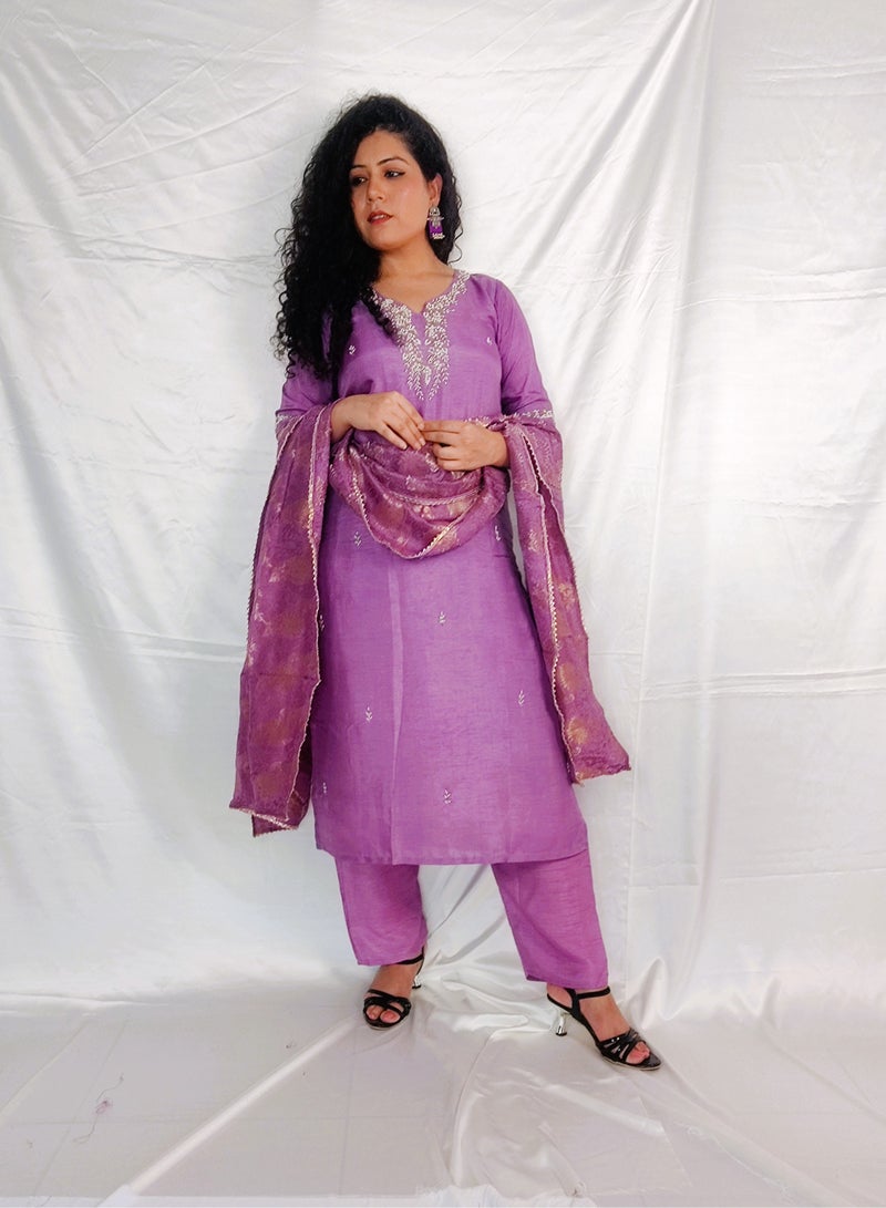 PRIYA’S PANACHE PRIYA’S PANACHE Silk Kurta Pant Set for Women with Banarasi Dupatta | Festive & Ethnic Wear.  - Image 4