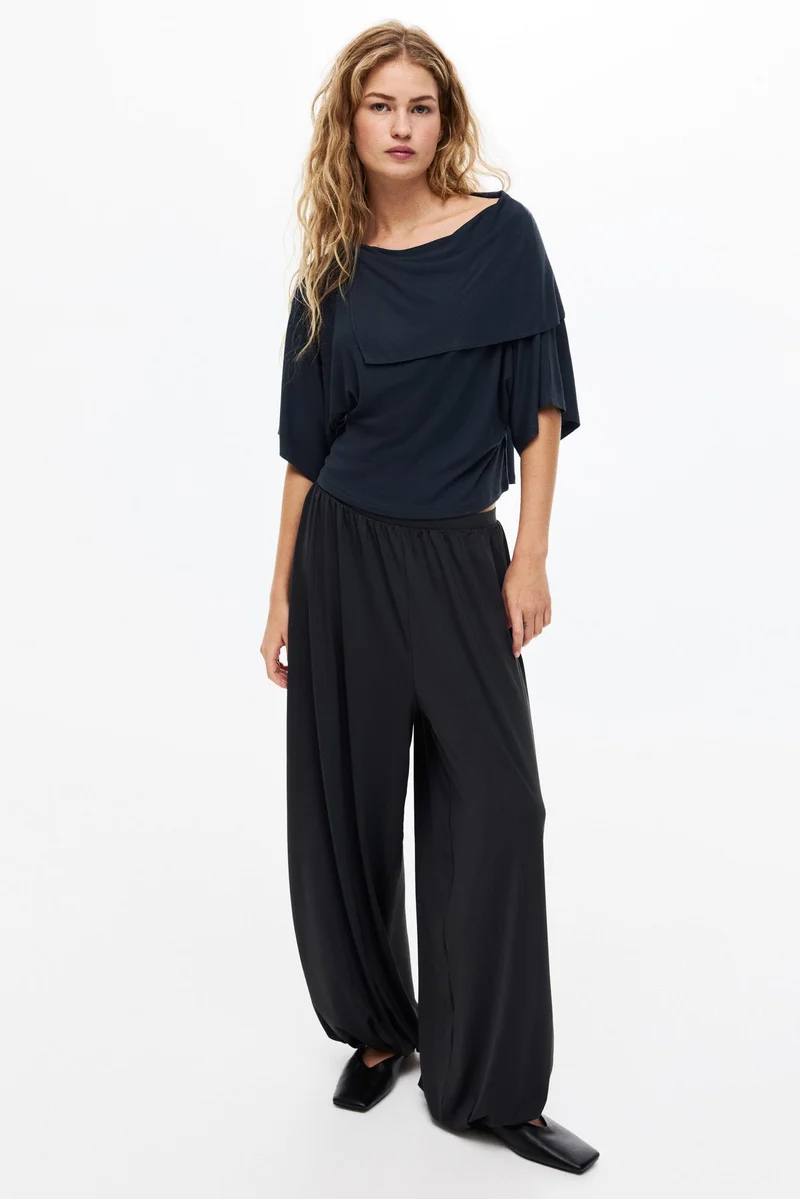 اتش اند ام بلوزة جيرسي بتفاصيل كاب