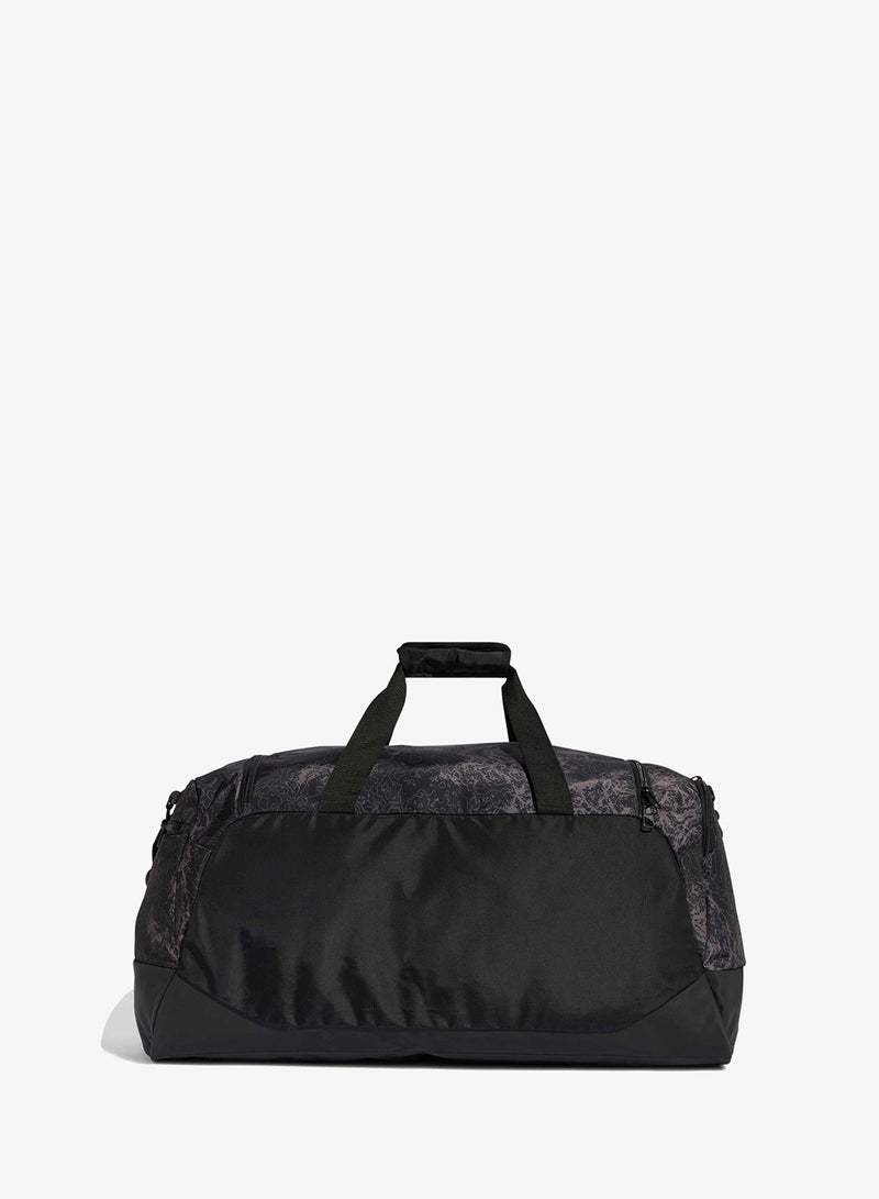 اديداس حقيبة دوفل تدريب متوسطة برسومات المدافع - Image 2