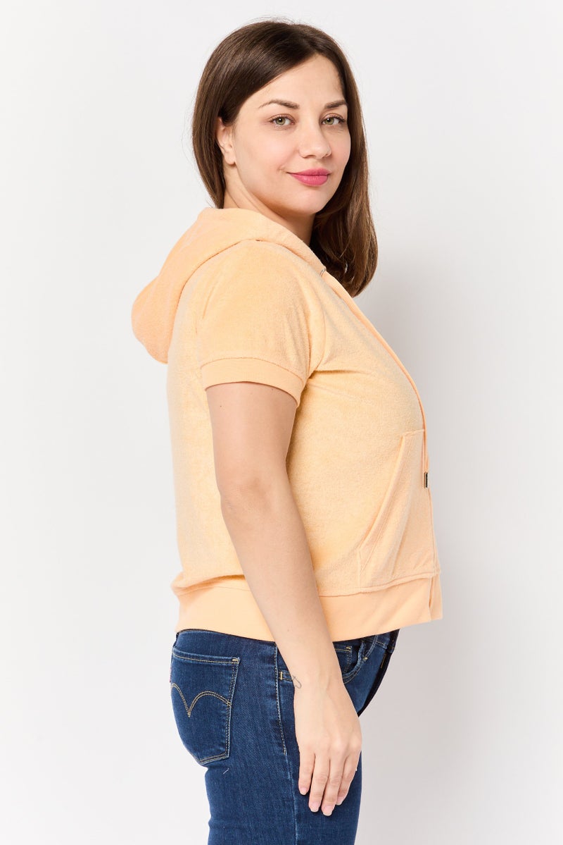 Juicy Couture هودي قصير الأكمام مزين بشعار للنساء، خوخي - Image 3