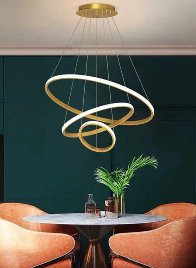 ثريا سقف ذهبية ليد عصرية 6911 ثلاث حلقات دائرية مع ريموت تحكم عن بعد قابلة للتعديل - ثريا إضاءة 3 حلقات LED متدلية بثلاث مستويات إضاءة - Image 1