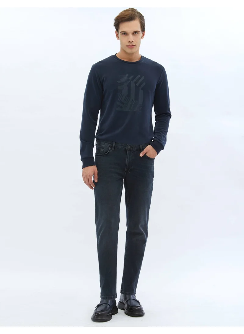 Kip Navy Blue Crew Neck Printed Sweatshirt