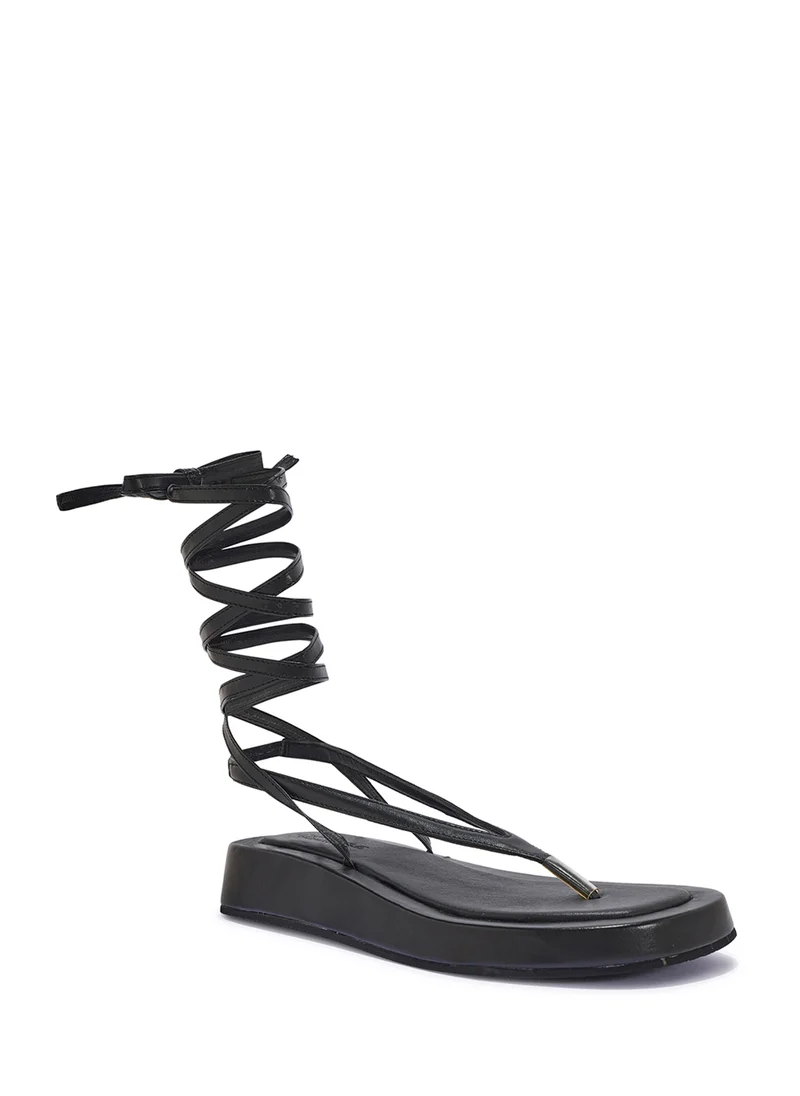 ترافل من نمشي Flatform Toe Thong Strappy Flat Sandal