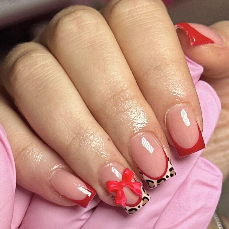 CTTHNBD Red Press on Nails Short - Square Fake Nails with Leopard Print Design - French Tip False Nails Press ons - for Women Christmas Manicure 24Pcs - Image 1