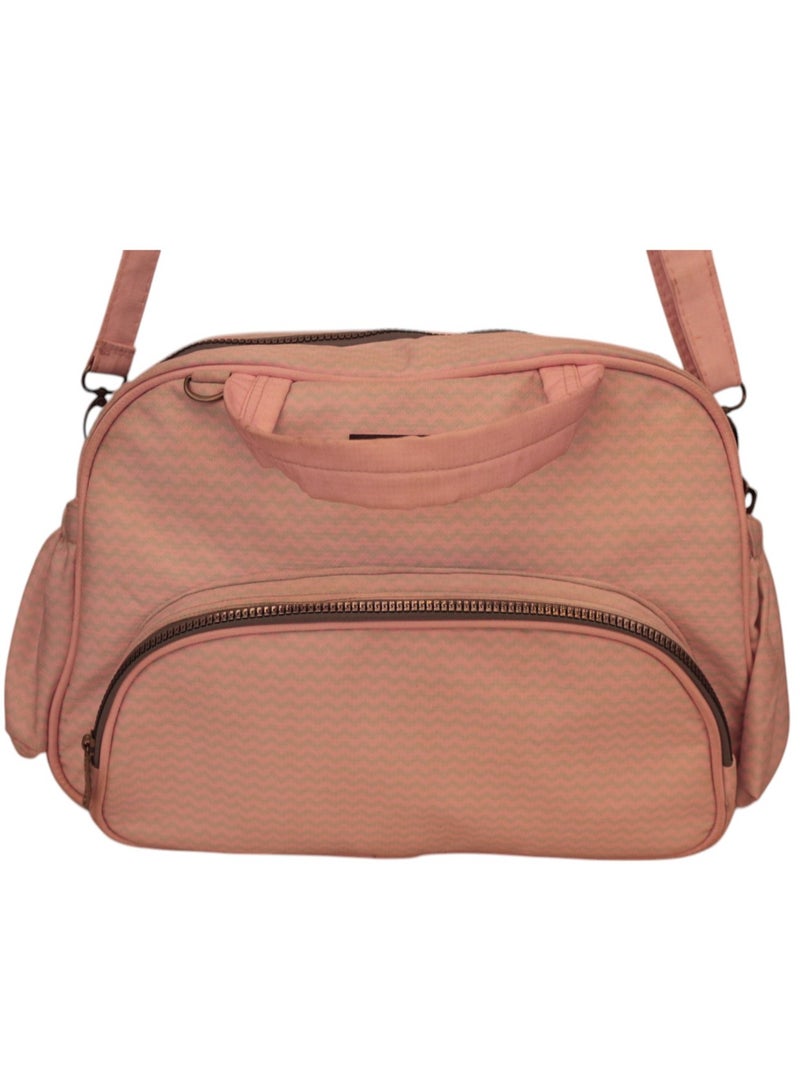 غريبو للحقائب شنطة أمهات متعددة الوظائف فاخرة وأنيقة قابلة للتحويل إلى سرير للأطفال - رسمة زجزاج - Image 1