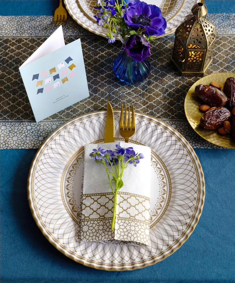 Talking Tables 24 x Large Gold Disposable Paper Plates-Strong and Sturdy Elegant Pretty Design Recyclable Dishes for Christmas, Birthday Party, Weddings, Anniversary 10.6â€™ - Image 2