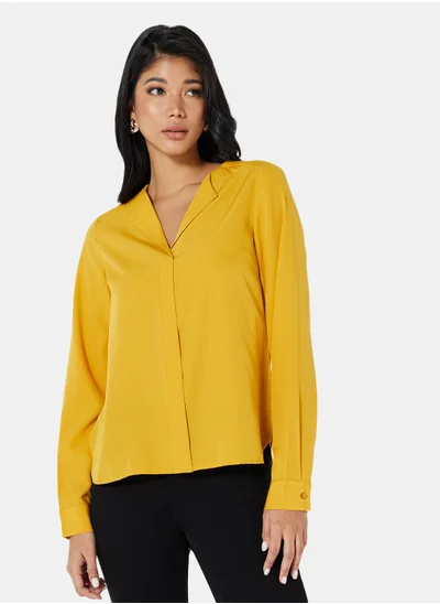 فيرو مودا Solid Notch Neck Blouse