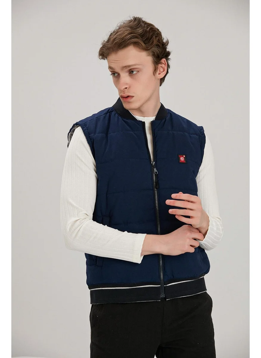 الكسندر جاردي Regular Fit Vest (E22-62100)