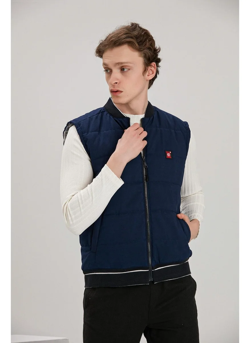 الكسندر جاردي Regular Fit Vest (E22-62100)