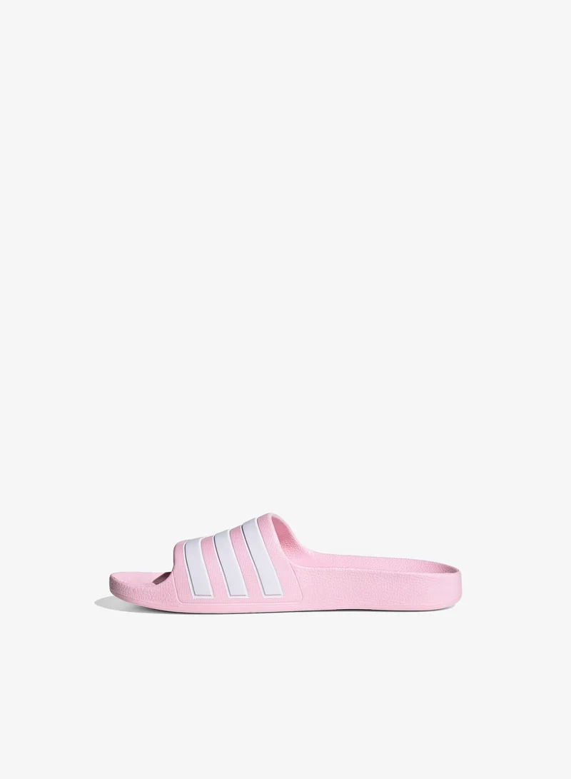 اديداس صندل بسير عريض