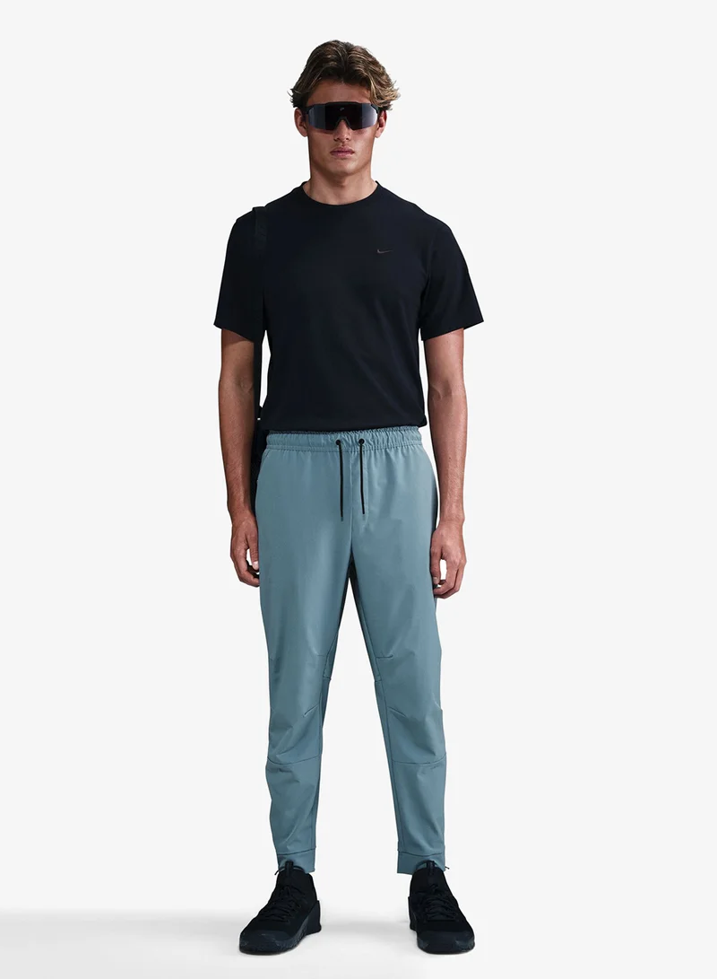 Nike Dri-FIT Straight-Leg Trousers