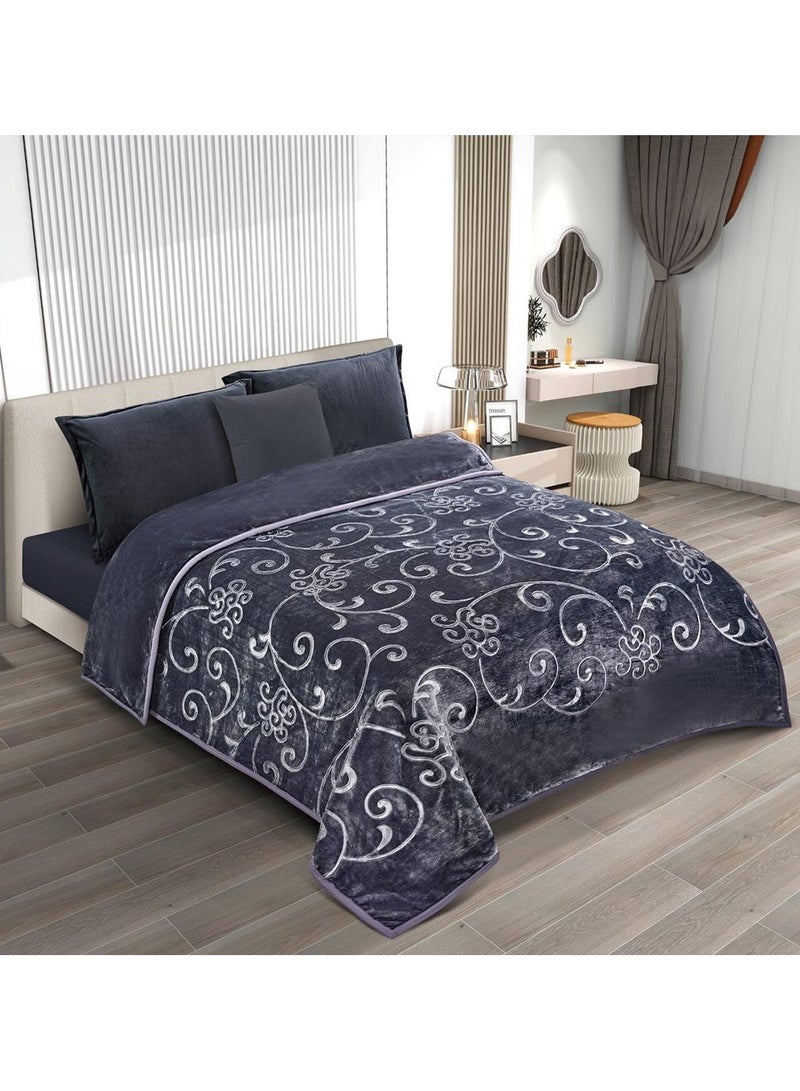 Xi Duo Duo Single-size blanket, two sides: one embossed, one plain, with an ultra-soft texture. Size: 160*220cm - Image 1