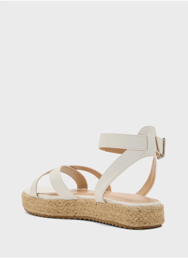ترافل من نمشي Flatform Crossover Strap Wedge Sandal