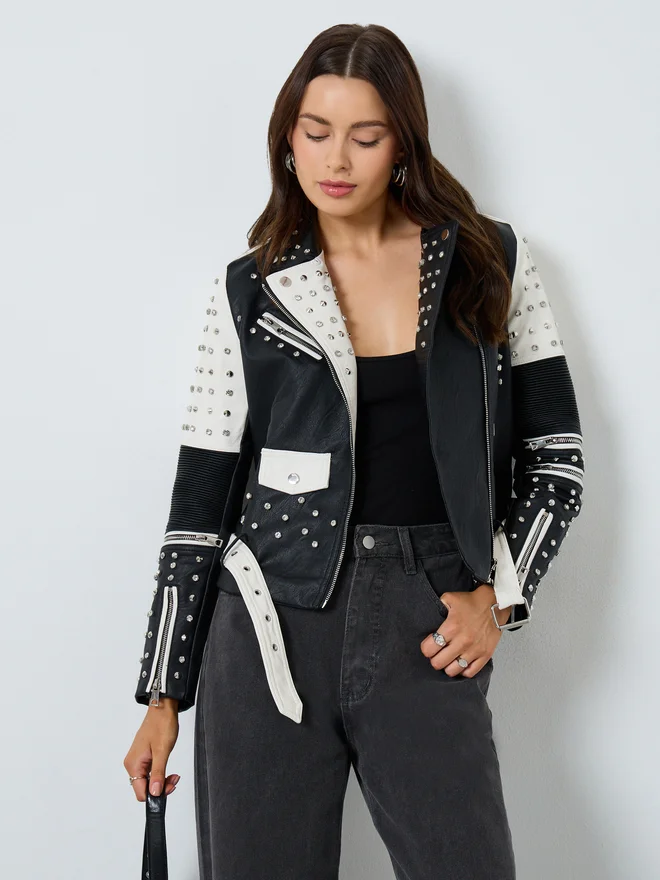 ستايلي سترة راكبي الدراجات مرصعة بألوان متضاربة