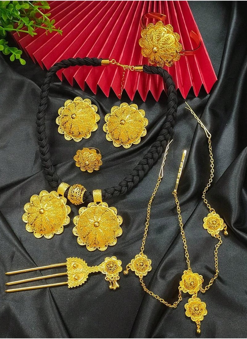 Generic - A golden accessory set to celebrate the Saudi and National Founding Day and all special occasions, 6 pieces - Image 1