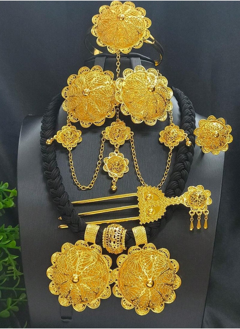 Generic - A golden accessory set to celebrate the Saudi and National Founding Day and all special occasions, 6 pieces - Image 1