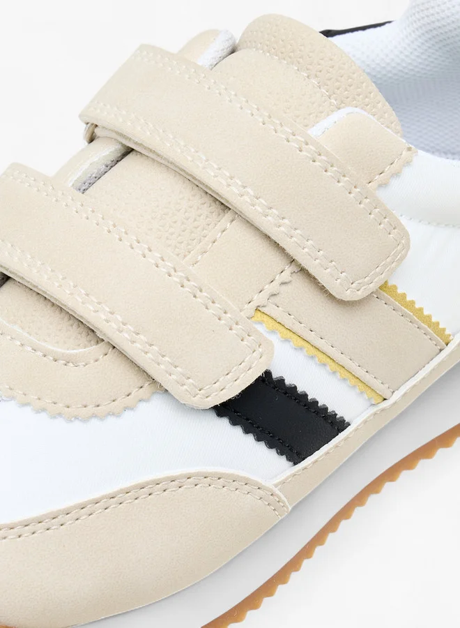 JUNIORS Boys Panelled Sneakers with Hook and Loop Closure