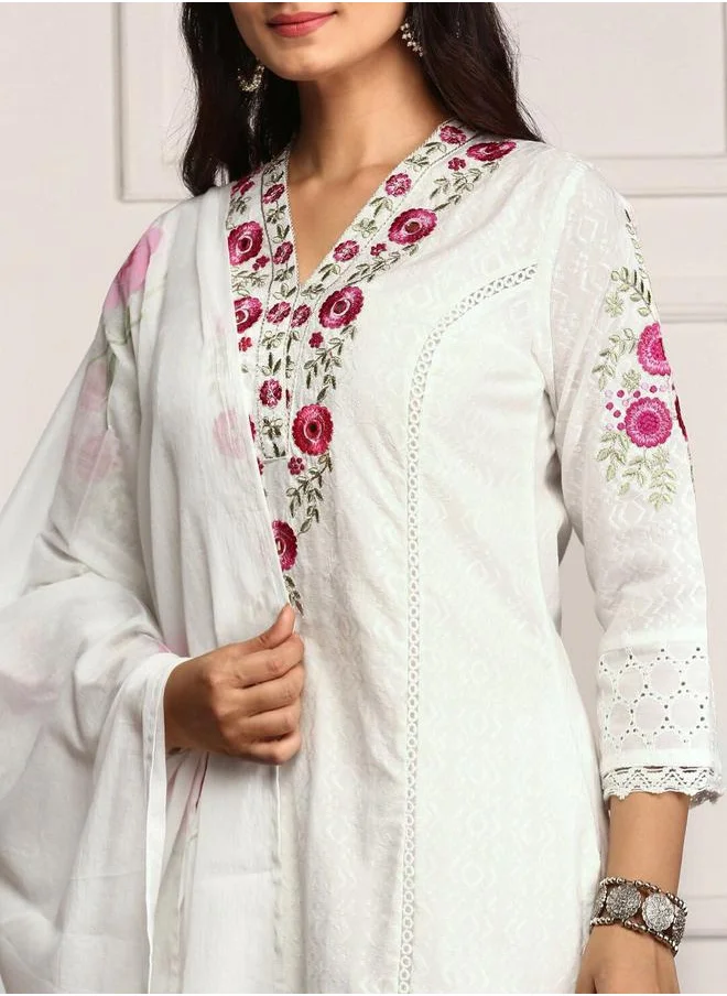 ISHIN Off White Kurta Set Straight Fit 3/4 Sleeve Sleeve made from Cotton featuring Self Design design and Round Neck neckline - Perfect for Ethinic!