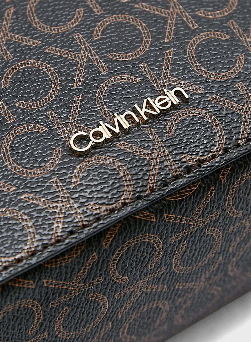 CALVIN KLEIN Must Camera Bag