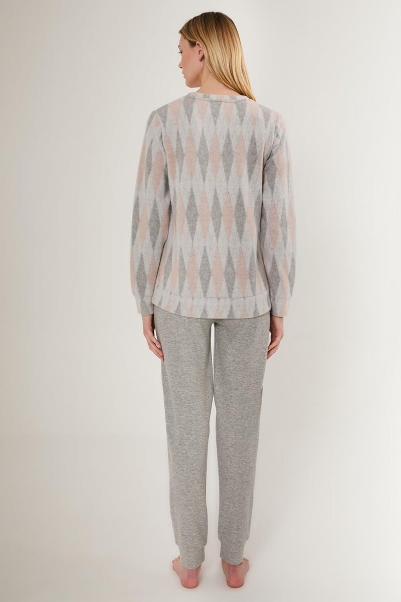 Diamond Patterned Winter Women's Pajama Set