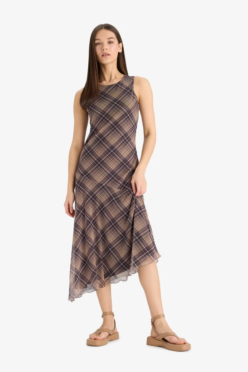 ديفاكتو Asymmetrical Boat Neck Plaid Tulle Midi Dress