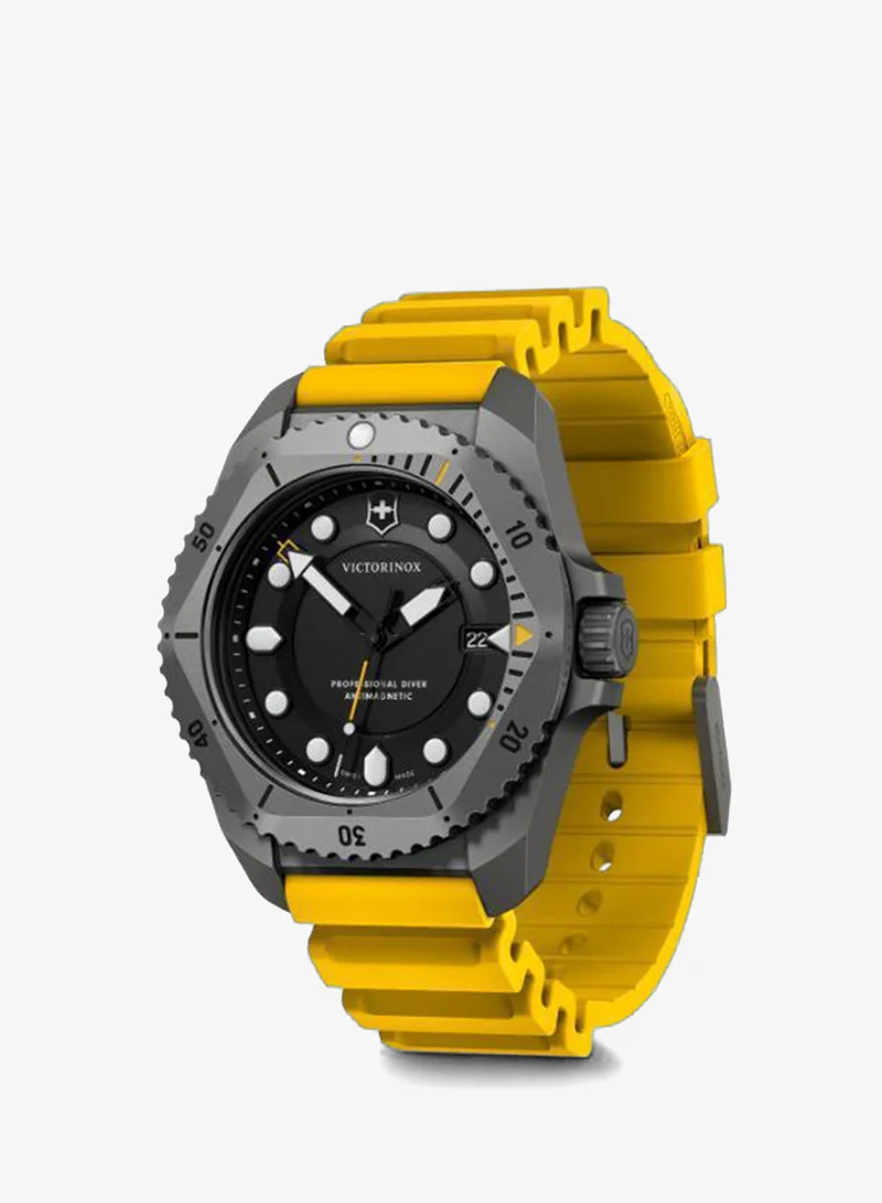 Victorinox 241992 Dive Pro Round 43Mm Watch