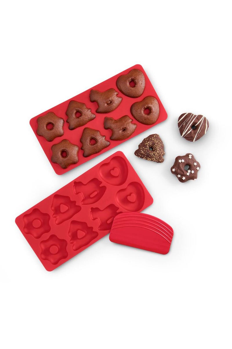 Tchibo 2 Pieces Silicone Mini Gingerbread Baking Mats, Red - Image 1