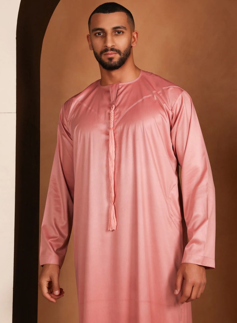 Yigo by Mariam Kandhoura Lassana – Blush Pink Emirati Kandhoura – Smooth Satin Blend | Modern Elegance & Comfort 54CM - Pink  - Image 2