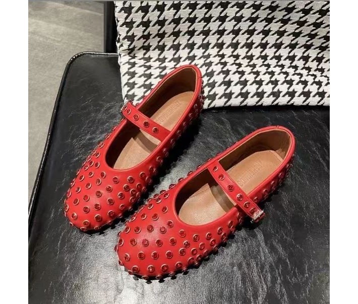 Plus Size Round Head Rhinestone Rivet Mary Jane Sandals Shoes Women'S Flat Comfortable Ballet Shoes Leather Shoes - Image 1