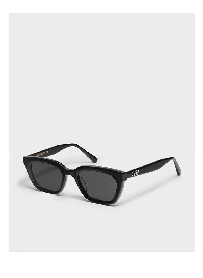 GENTLE MONSTER GENTLEMONSTER QUEEN square sunglasses. Sunglasses for sun protection for both men and women - Image 1