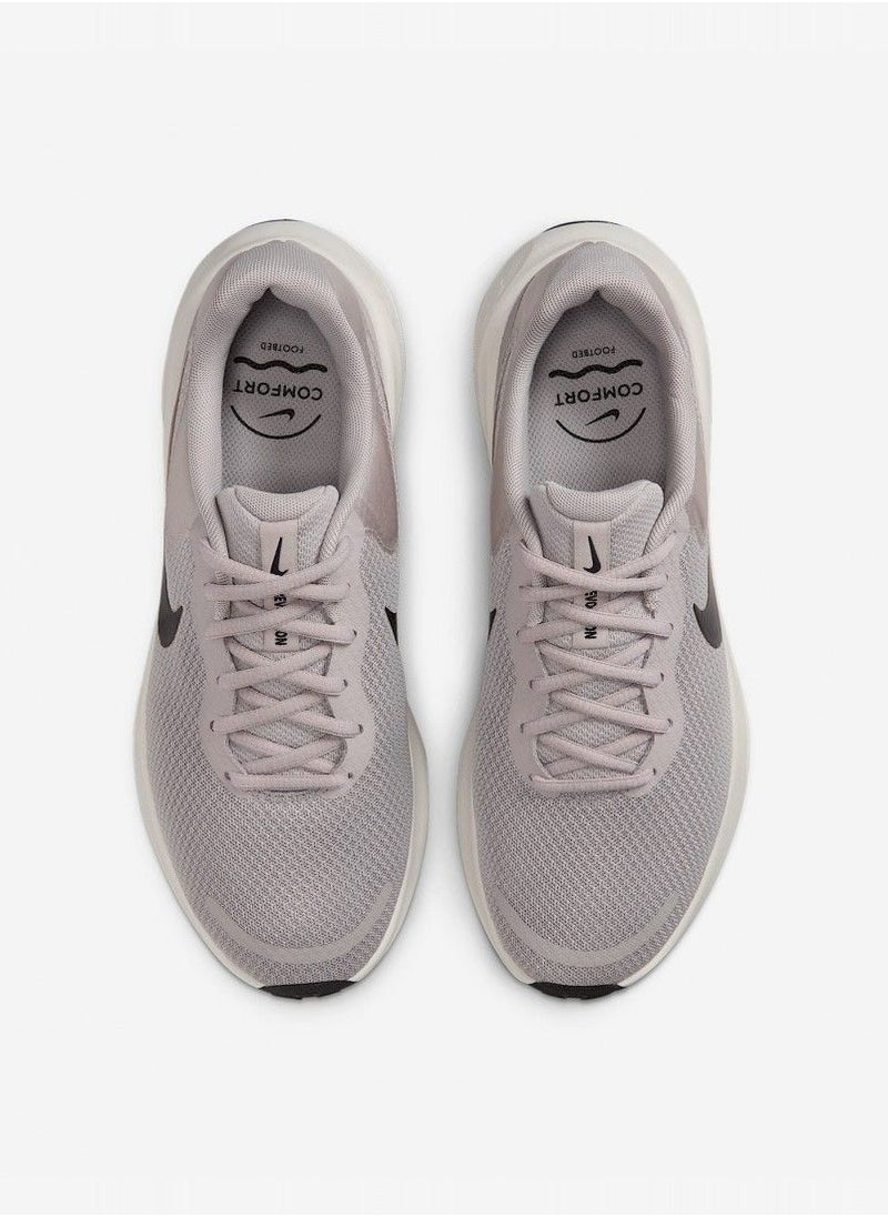 Nike - Revolution 7 - Image 1