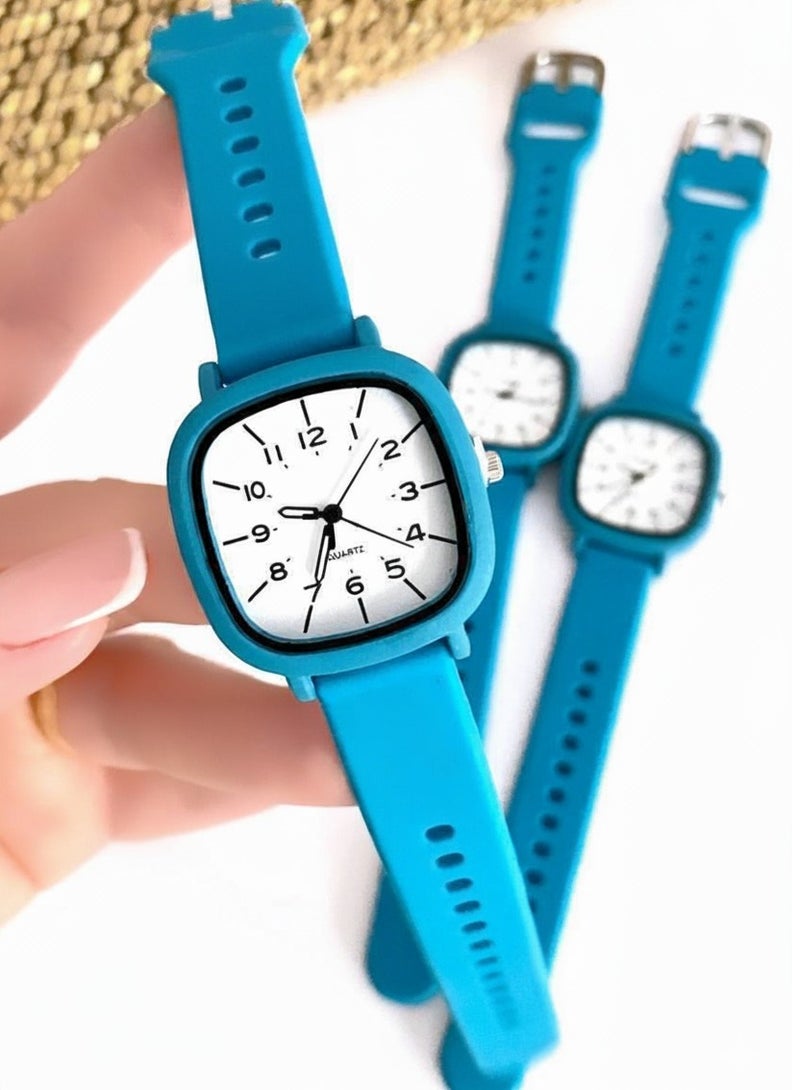 Handwatch For Women With Rubber Fixed Colour