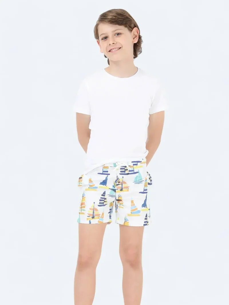 كيب ملابس سباحة بيضاء