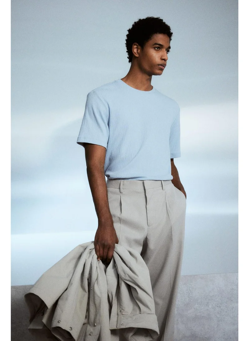 اتش اند ام Regular Fit Textured T-shirt