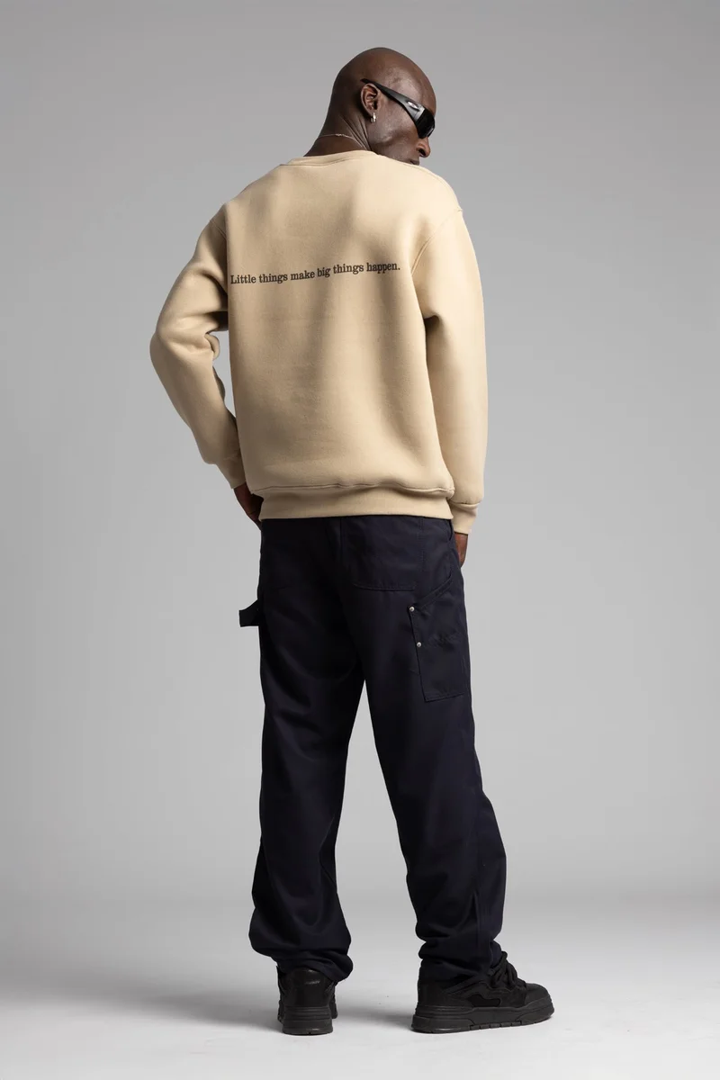 Catch Sweatshirt with Embossed Text Detail