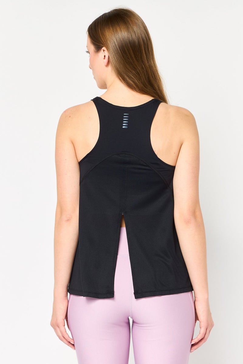 UNDER ARMOUR Women Fitted Sleeveless Iso Chill Running Tank Top, Black - Image 4