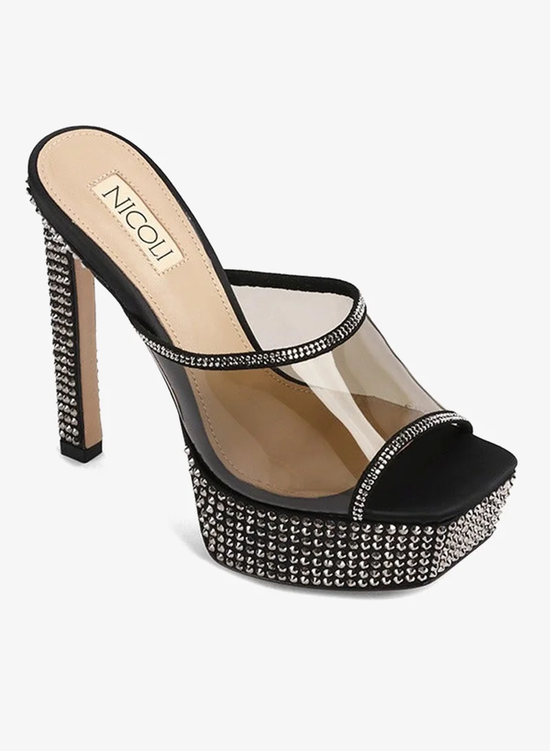 نيكولي بيجونيا