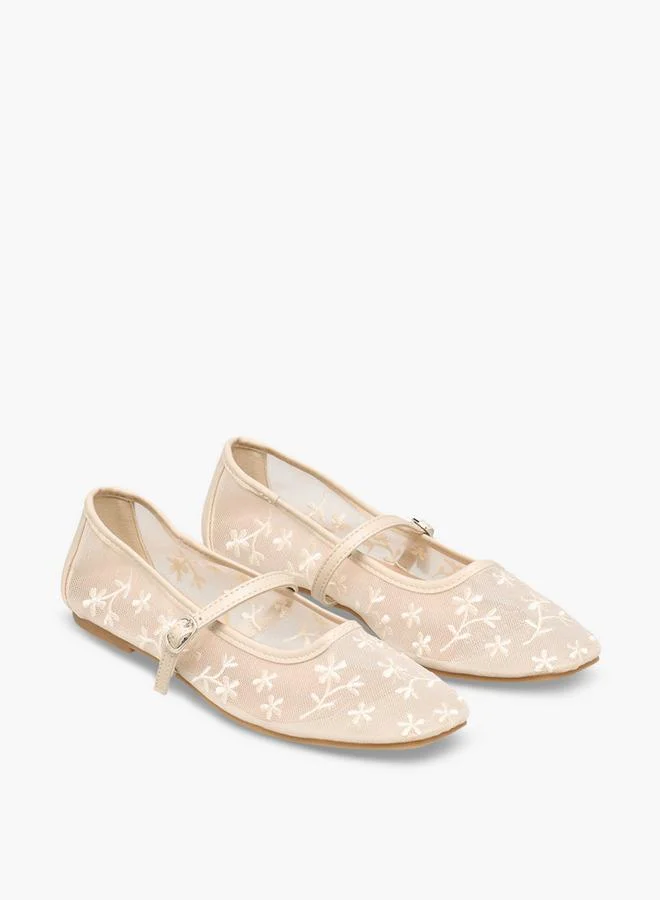 سيليست Women Floral Embroidered Mary Jane Shoes