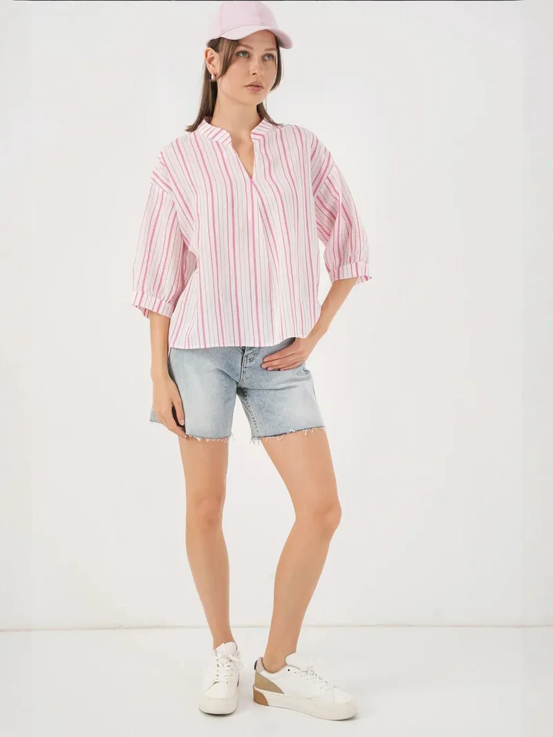 بيغ دارت بلوزة بياقة على شكل حرف  مخططة