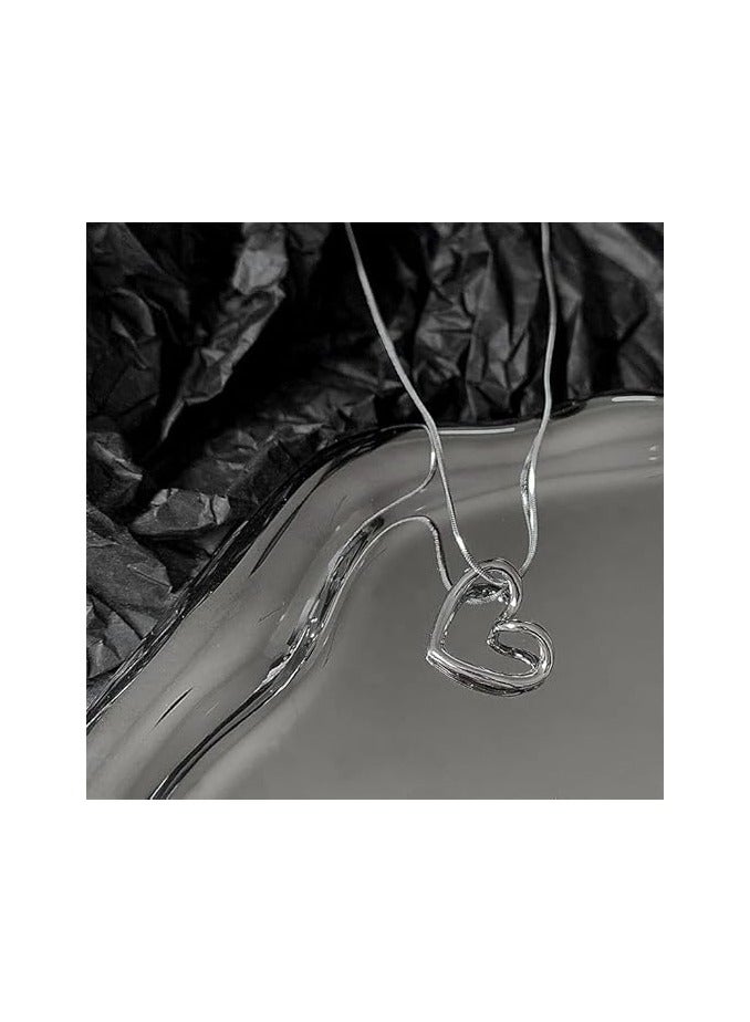 Fayrouz Jewellery Women Hollow Heart Stainless Steel Clavicle Bone Pendant Necklace Light Luxury Simple Fashion Accessories - Image 4