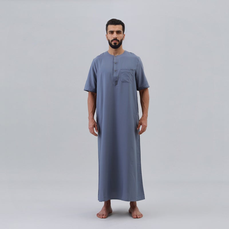 ثوب رجالي جديد بأكمام قصيرة ورقبة دائرية باللون الرمادي المائل إلى الأزرق، ملابس خارجية أساسية، رداء طويل - Image 1