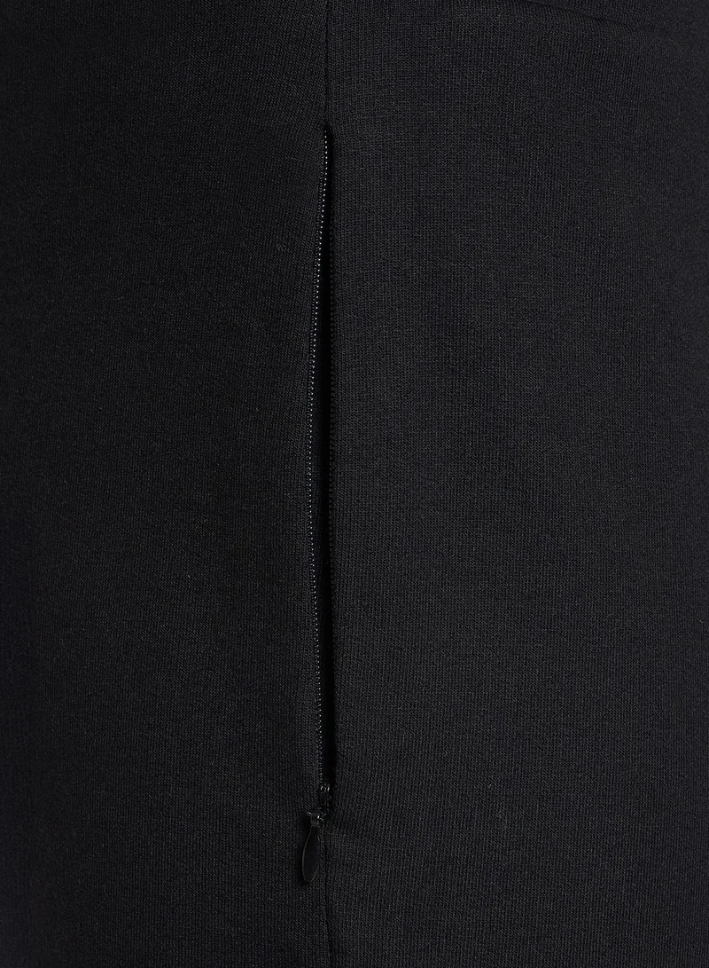 John Players John Players Joggers in Black - Cotton