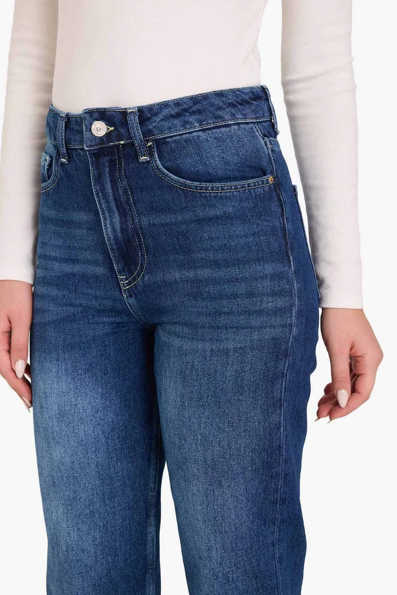 Defacto  Mom Fit High Waist Ankle Length Jeans for Women | Best Price UAE