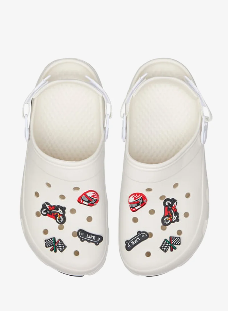 لي كوبر شباشب رجالي بتفاصيل تطريز مع حزام خلفي