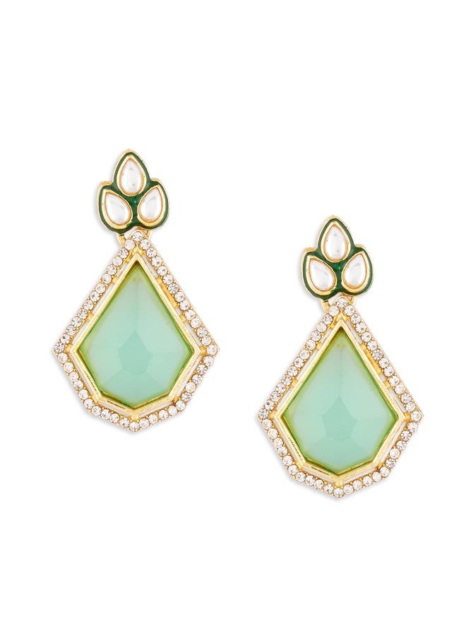 Zaveri Pearls أقراط متدلية مرصعة بالألماس النمساوي ومزينة بأحجار ميناكاري خضراء من زافيري بيرلز - ZPFK18071 - Image 1