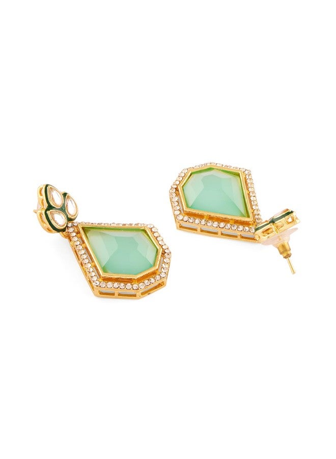 Zaveri Pearls أقراط متدلية مرصعة بالألماس النمساوي ومزينة بأحجار ميناكاري خضراء من زافيري بيرلز - ZPFK18071 - Image 5